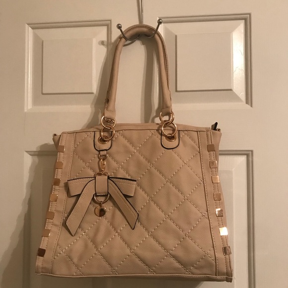 Handbags - Super cute purse